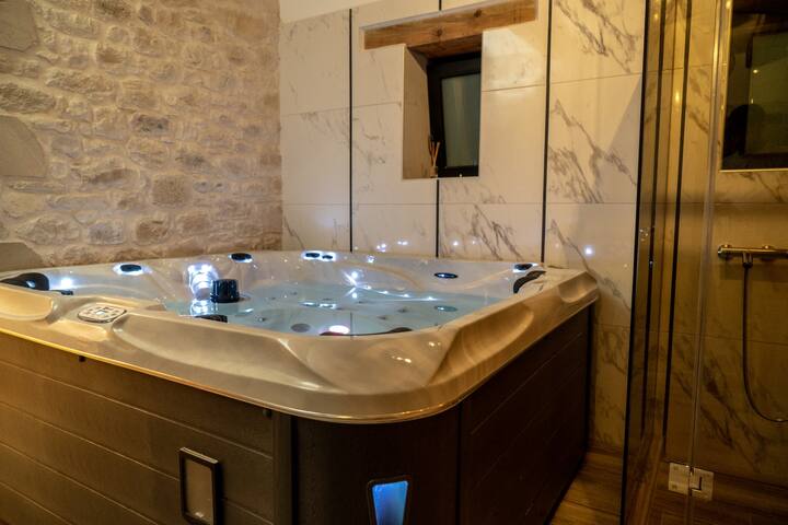 Heated pool★Jacuzzi indoor&outdoor★Sauna★Falasarna gallery image 5