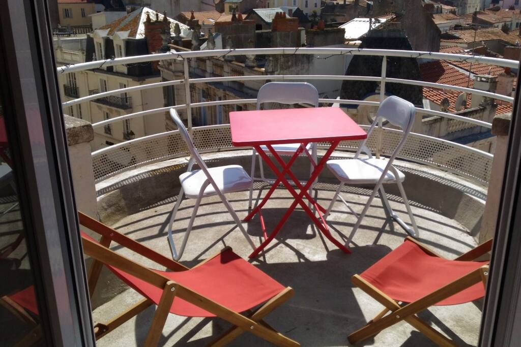 terrasse 12m2 avec balcon filant sud ouest