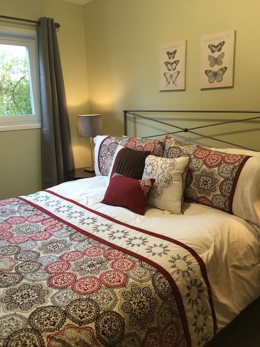Comfortable Queen sized bed