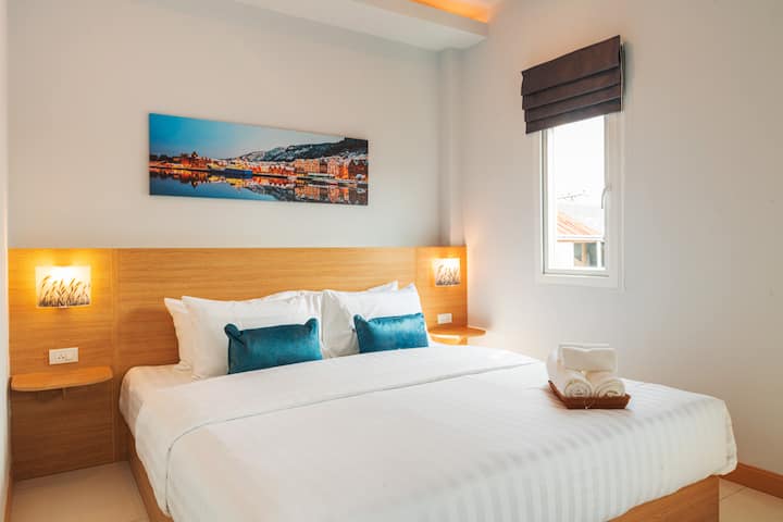 Chumba cha ghorofa ya juu no.3 na kitanda cha ukubwa wa mfalme