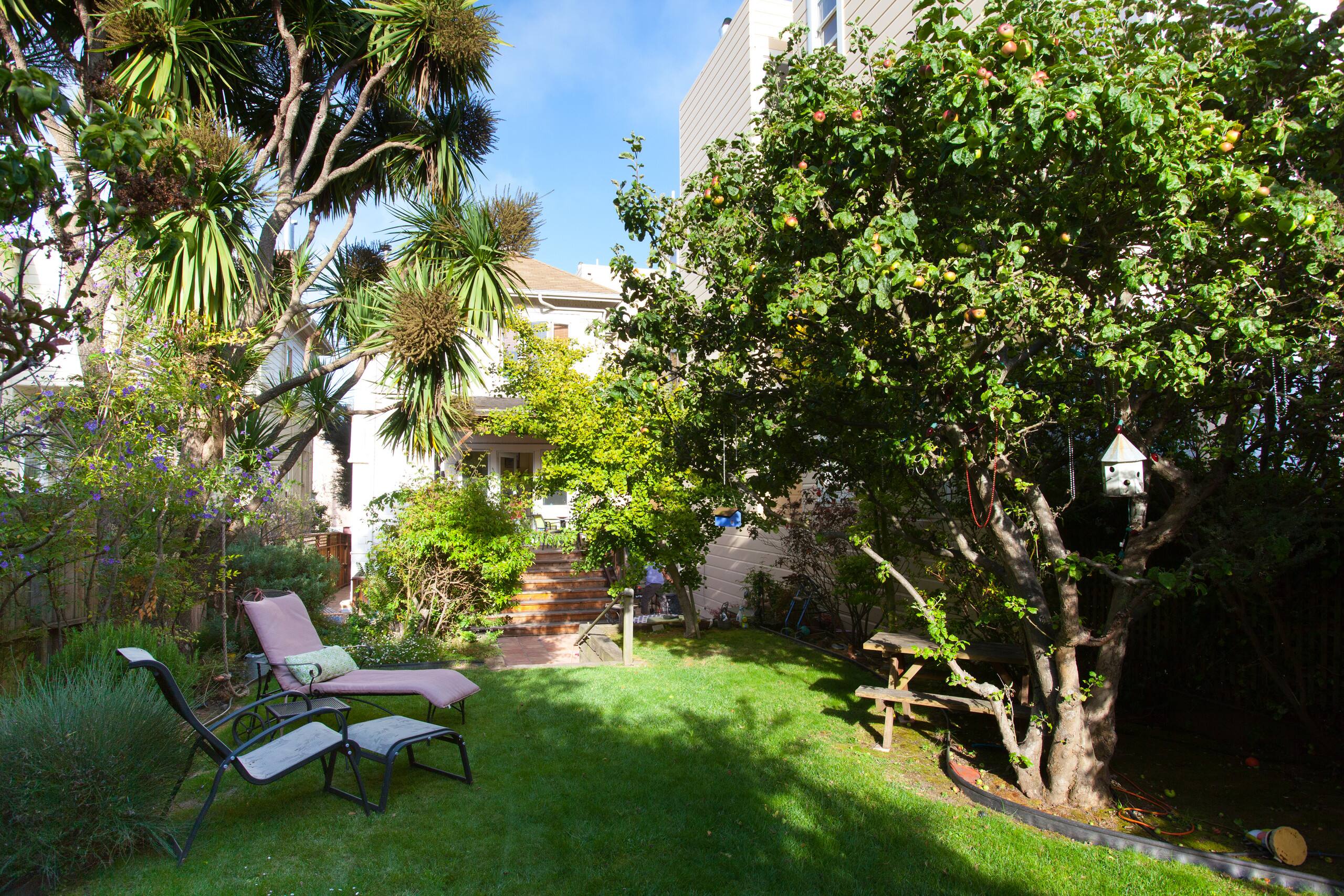 Home in San Francisco · ★4.55 · 3 bedrooms · 3 beds · 2.5 baths - Image 37