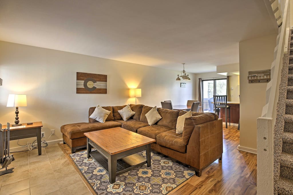 The open-concept layout makes it easy downstairs in the main living space makes it easy for everyone to spend time together.