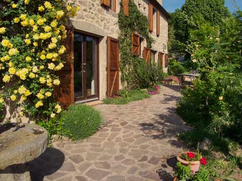 Romantic farmhouse, garden apartment with panorama