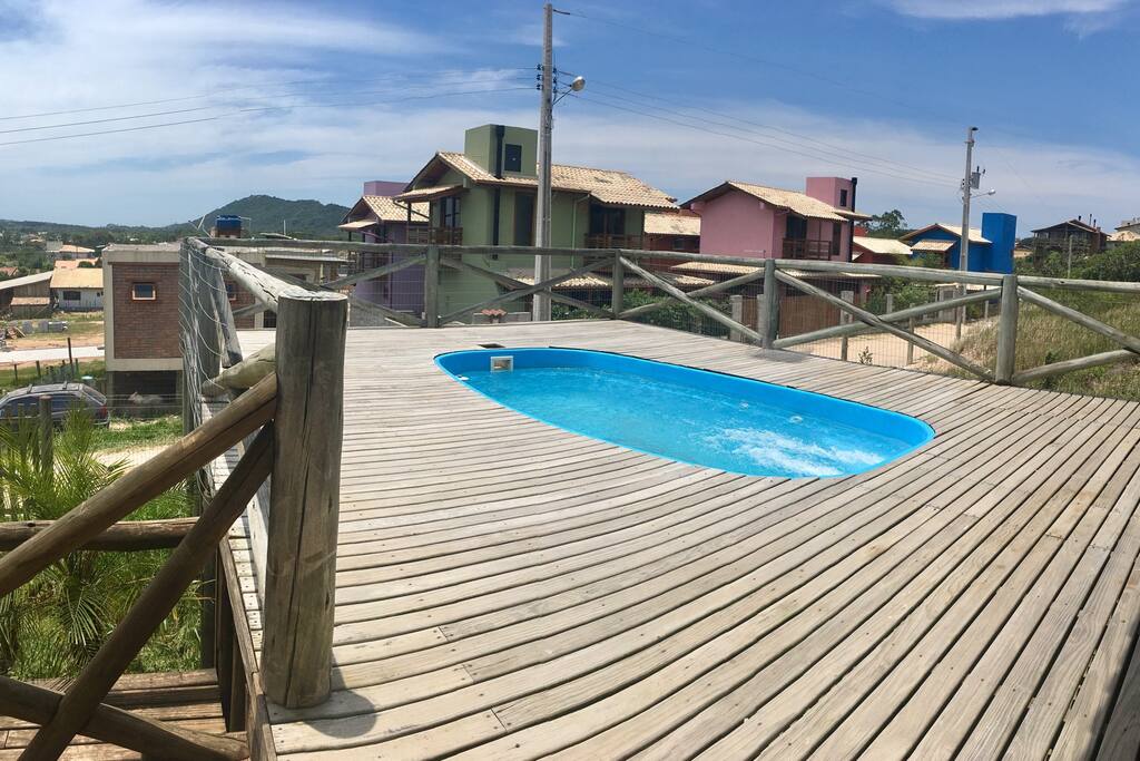 Piscina e deck