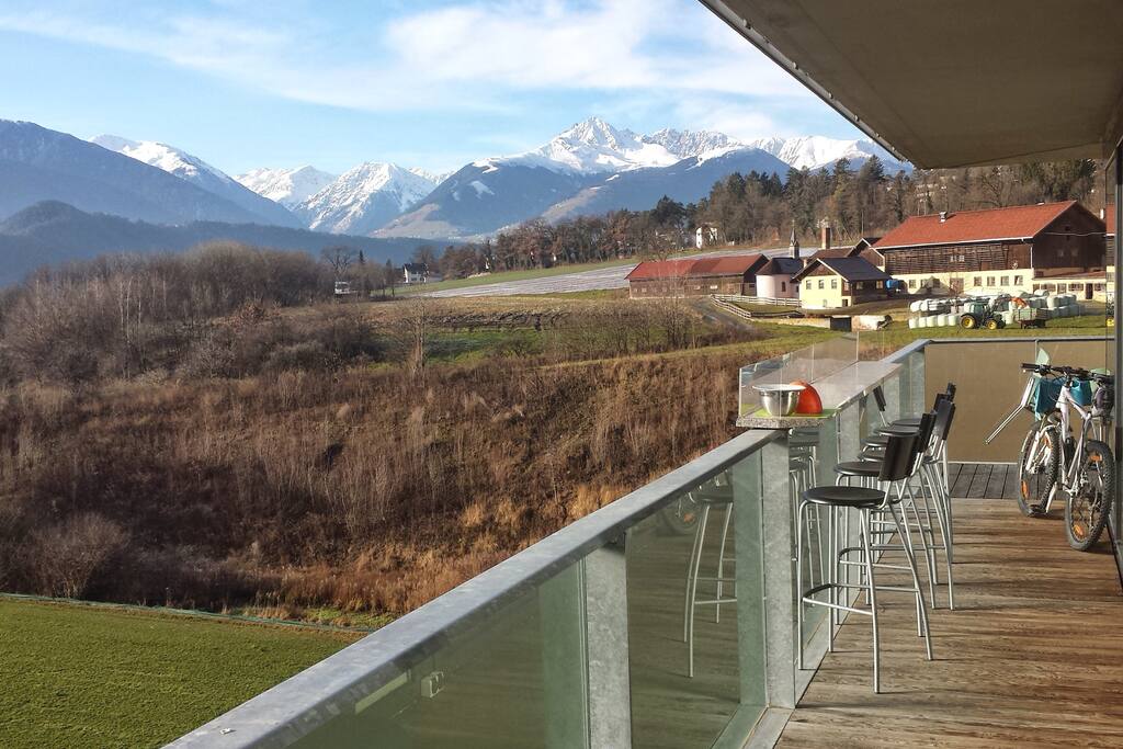 Blick vom Balkon nach Westen/ view from the balcony towards the west
