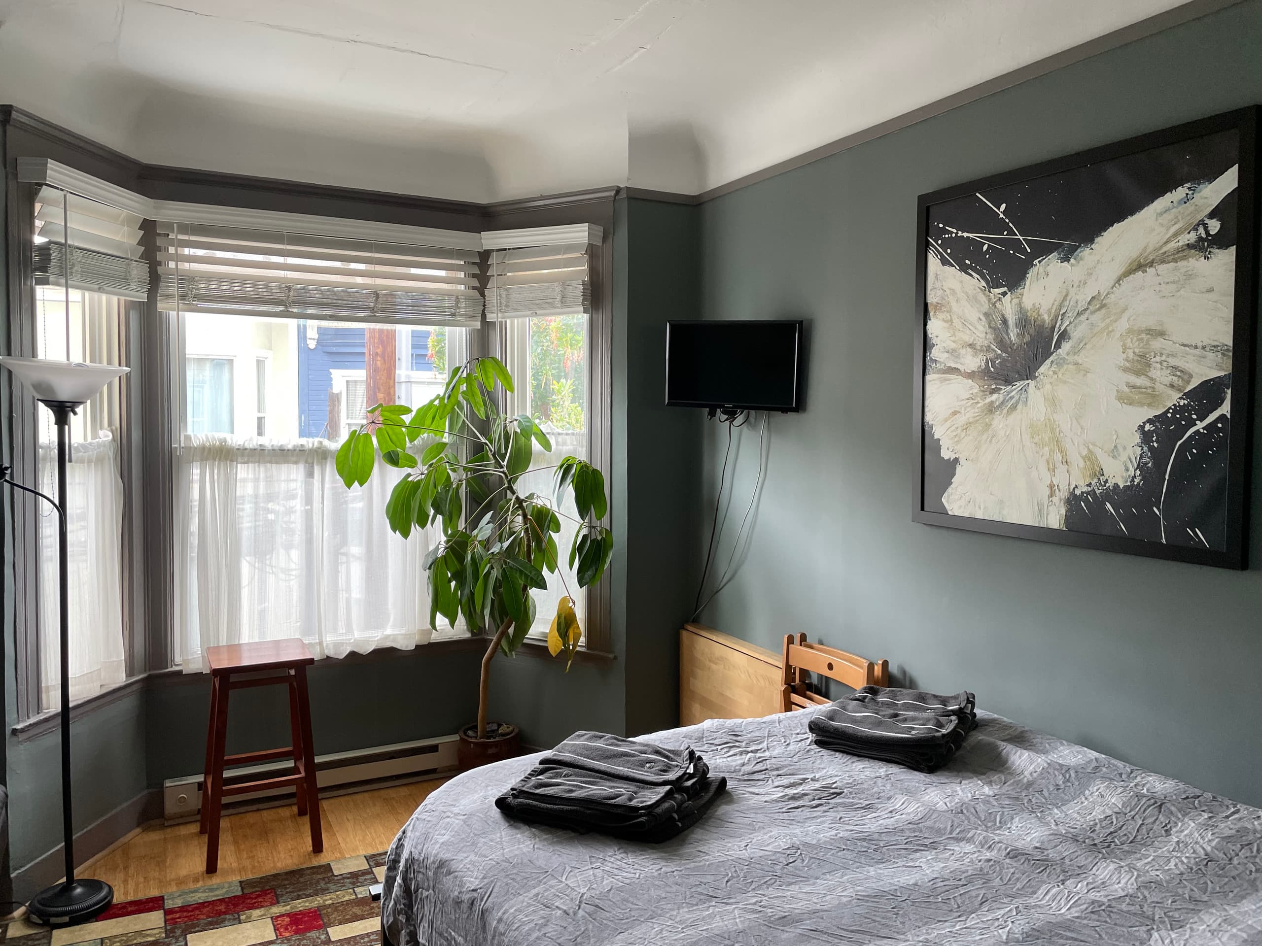 Condo in San Francisco · ★4.93 · 3 bedrooms · 4 beds · 2 baths - Image 32