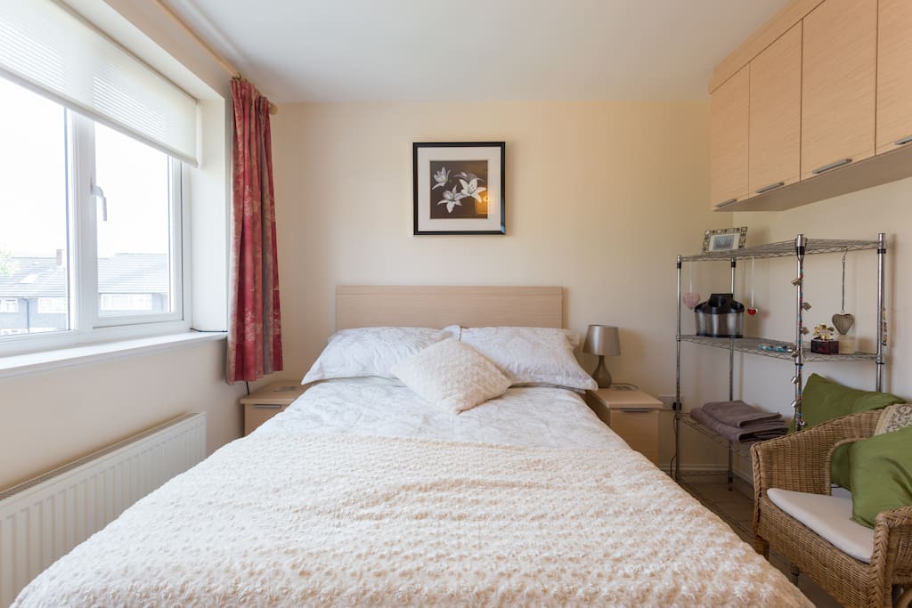 Rear window guest room with double bed