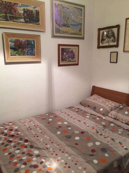 Bedroom... Double bed..
