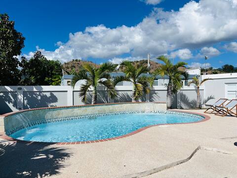 Beautiful and large with prívate Pool/solar panels