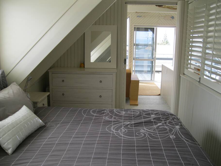 Upstairs mezzanine bedroom ( Master)