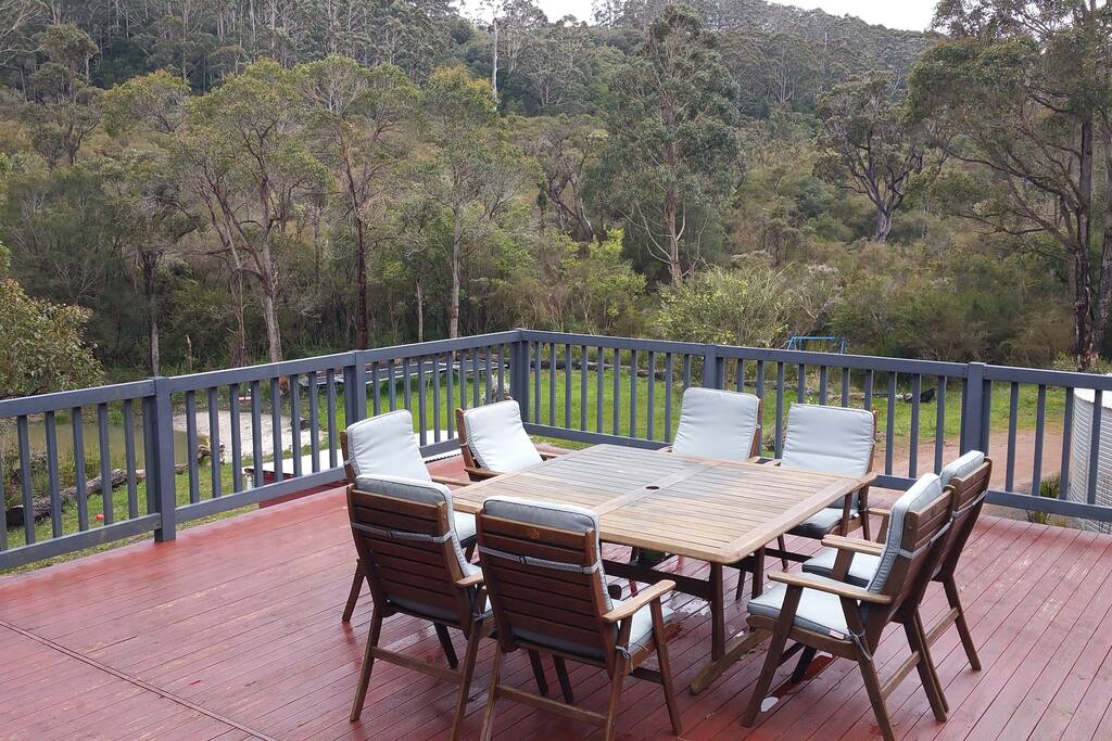 Deck over looking the Dam