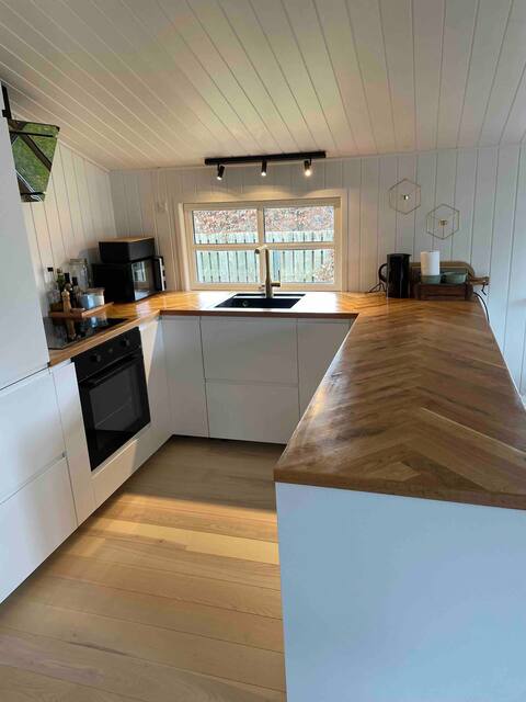 Cute little summer house near the beach