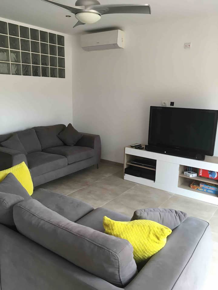Lovely Ground Floor 4bed Openplan With Shared Pool - Estepona