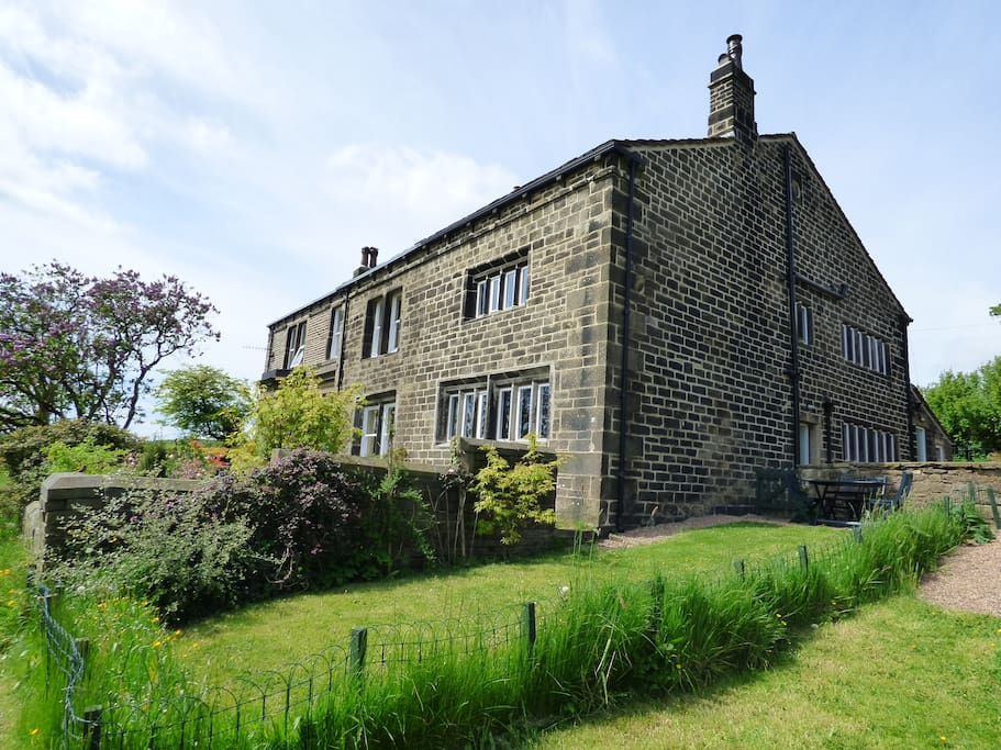 Hebden Bridge Farmhouse, Haworth & Yorkshire Dales Holiday homes for Rent in Hebden Bridge