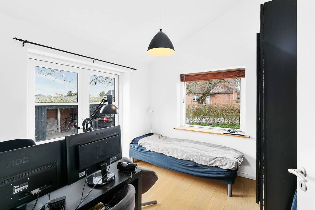 Soveværelse / Bedroom 2