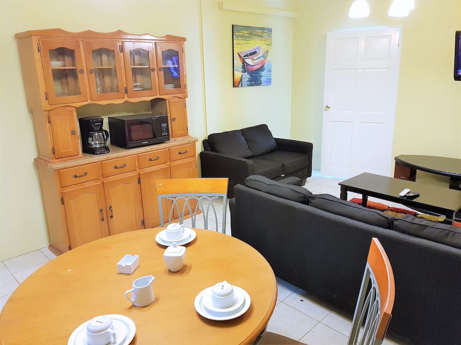 Living room area (brand new dishware)