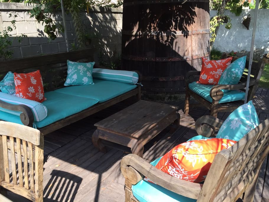 Lounge ao lado da piscina