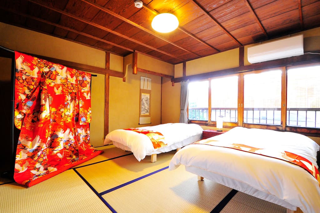 Bedroom1/two single beds
