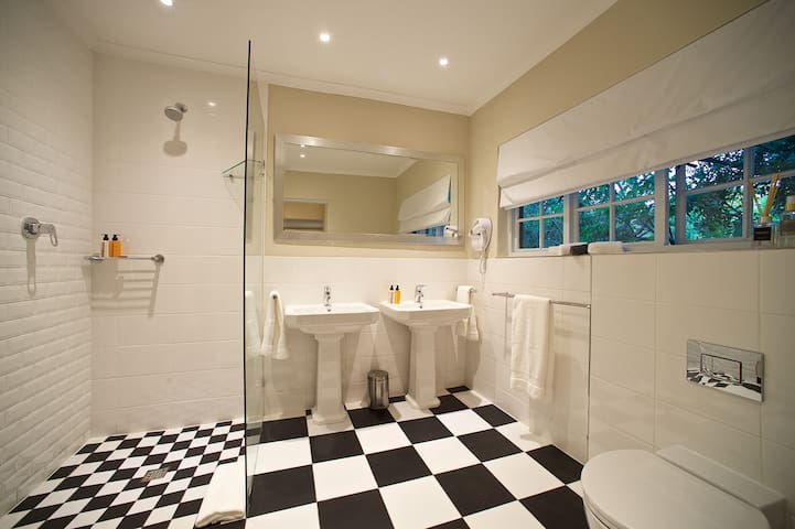 Baruch Guest House managed Airbnb listing 1