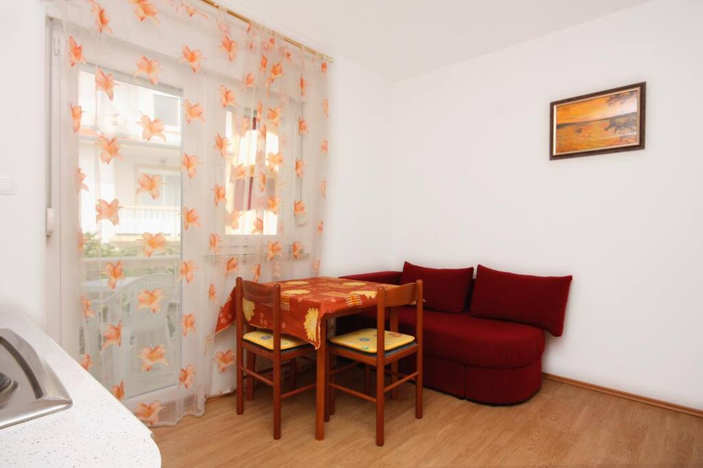 Dining room, Surface: 9 m²