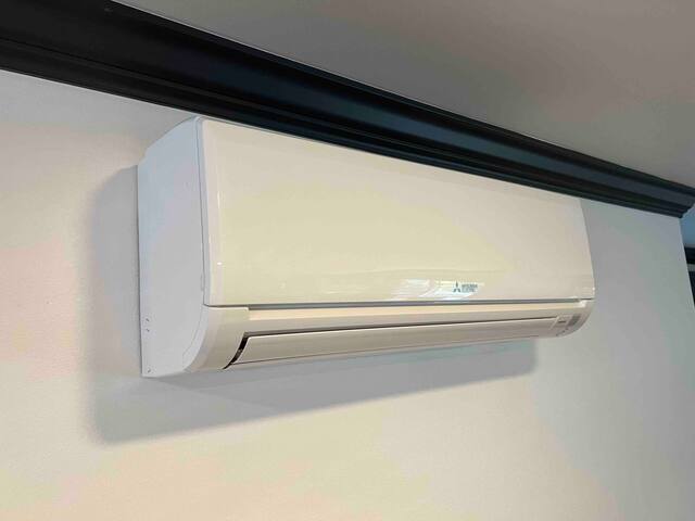 Seattle Magic (large Fremont home) 4.9 Rating gallery image 3