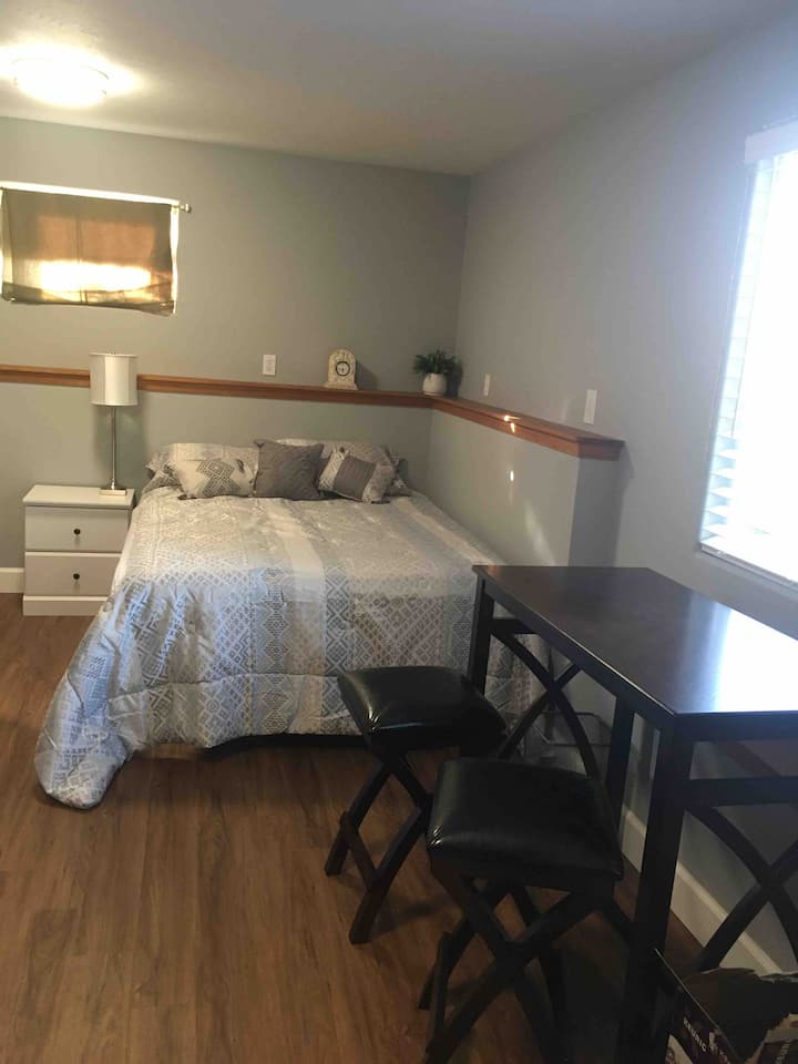 Private & spacious bedroom with private bathroom Houses for Rent in