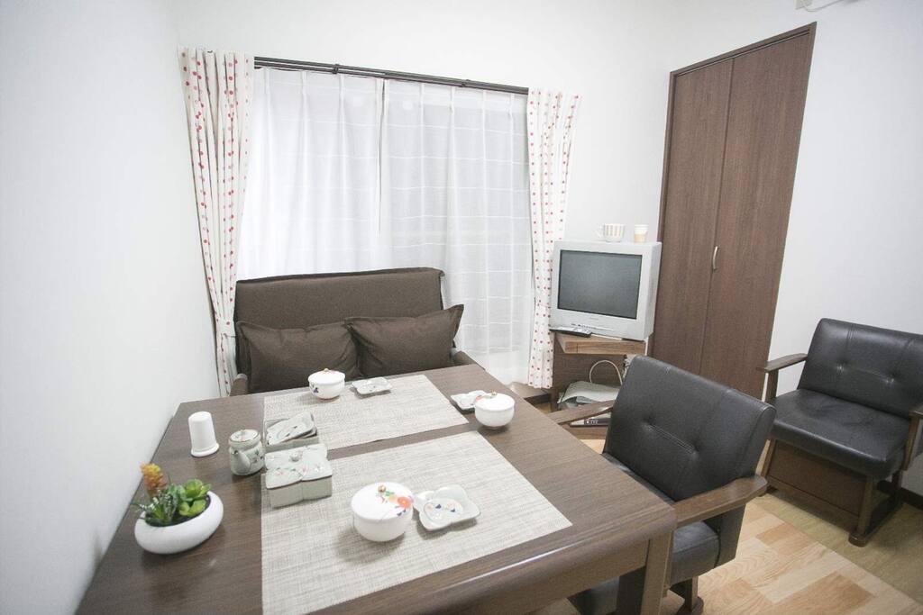 1F Single Sofa bed room, this room also can be used as dining room