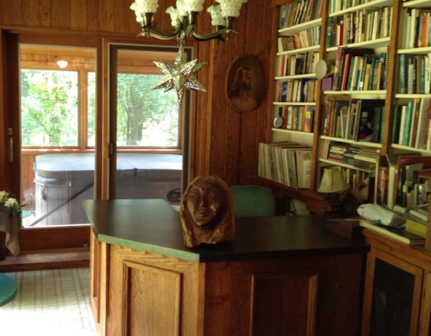 Library and hot tub room