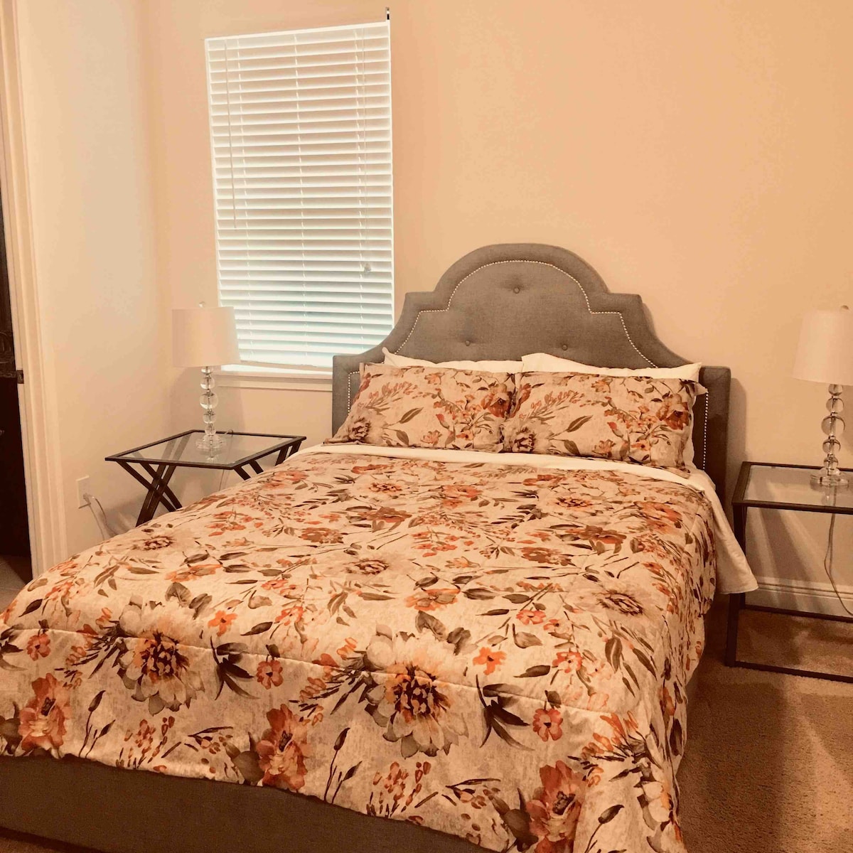 Spálňa 3(menšia manželská posteľ)