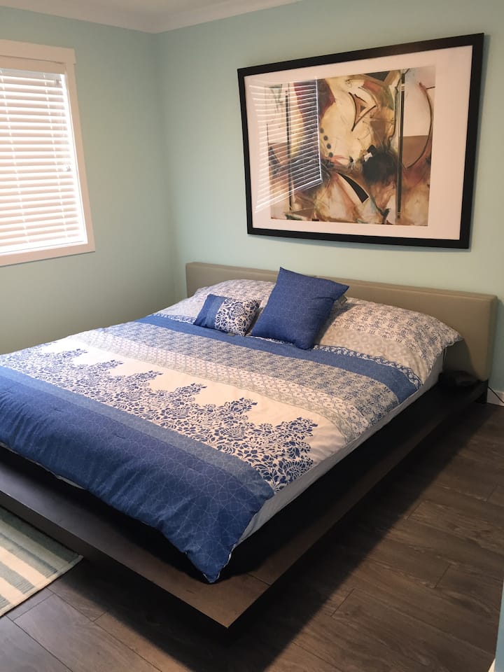 Dhoma kryesore e gjumit "King" #1