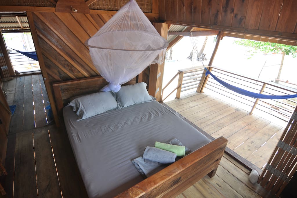 Beach View Room showing interlinking door to Island View Room
