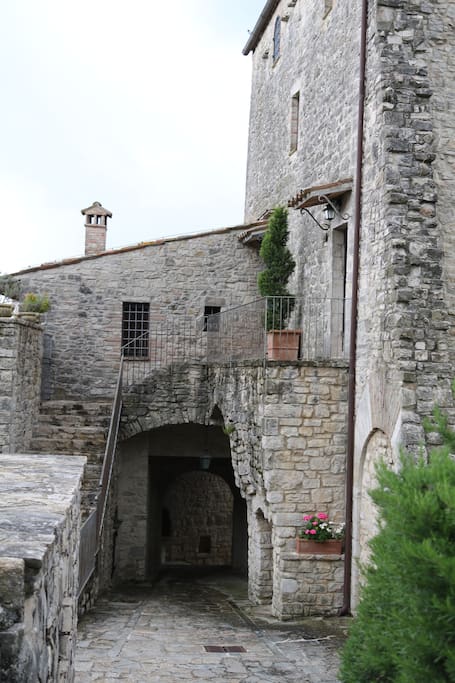 fuori - il borgo