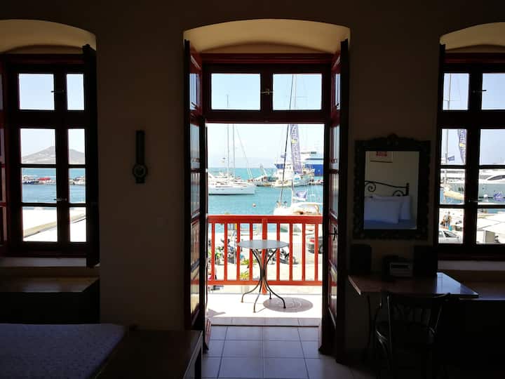 Best Located Naxos Old Town Apt - Naxos