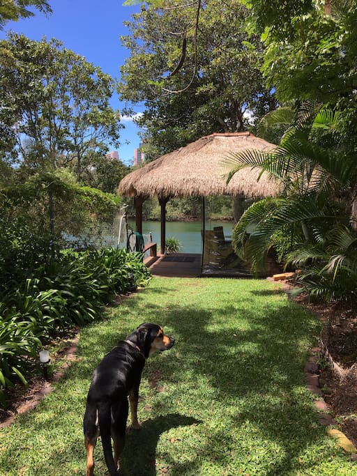 Garden path to Pavilion (on 'Little Tallebudgera Creek)