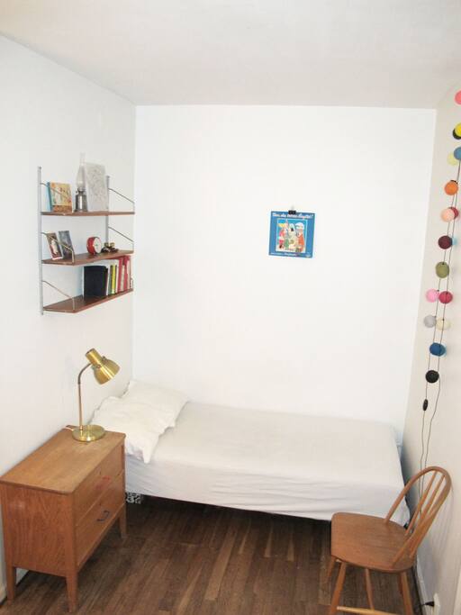 Parts of the furniture are changed, and I will soon update with a newer photo. But the flat is the same ;) I'll also put up pictures of the kitchen and the bathroom.
