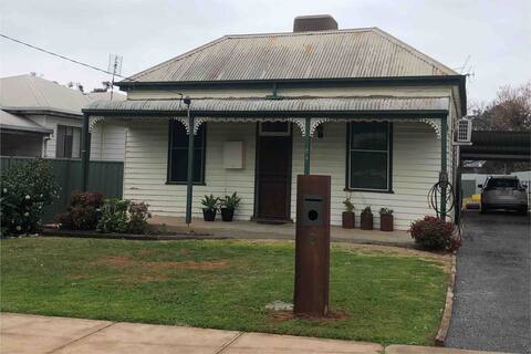 High street cottage