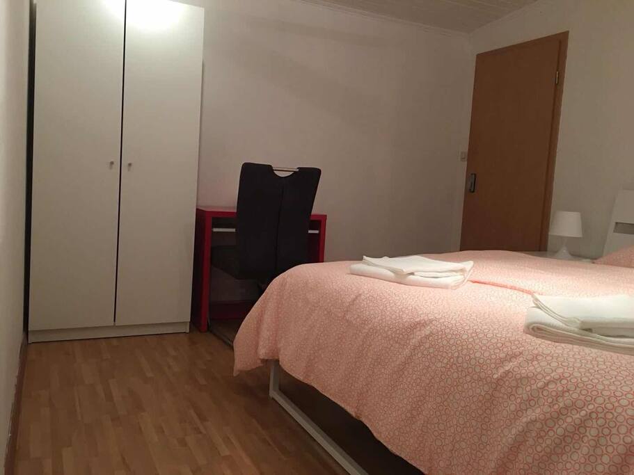 Chambre 2-2
Lit double 160x200