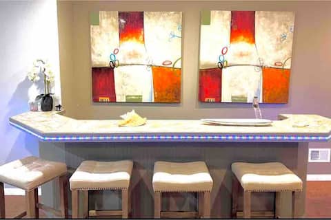 Luxury Apt In The Heart Of L.I