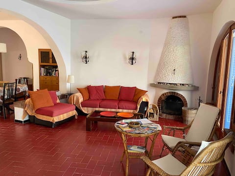 A terrace overlooking the sea!