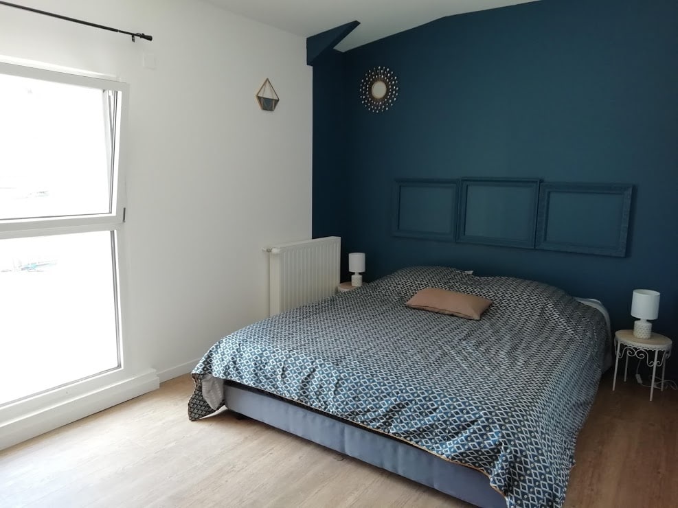 Ležaljka za sunčanje u spavaćoj sobi 160 cm s mogućnošću postavljanja dječjeg krevetića