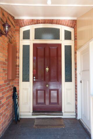 Lowena accommodation gallery image 5