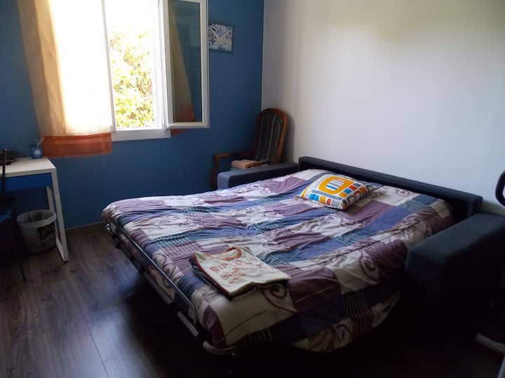 scrivania - camera da letto 3