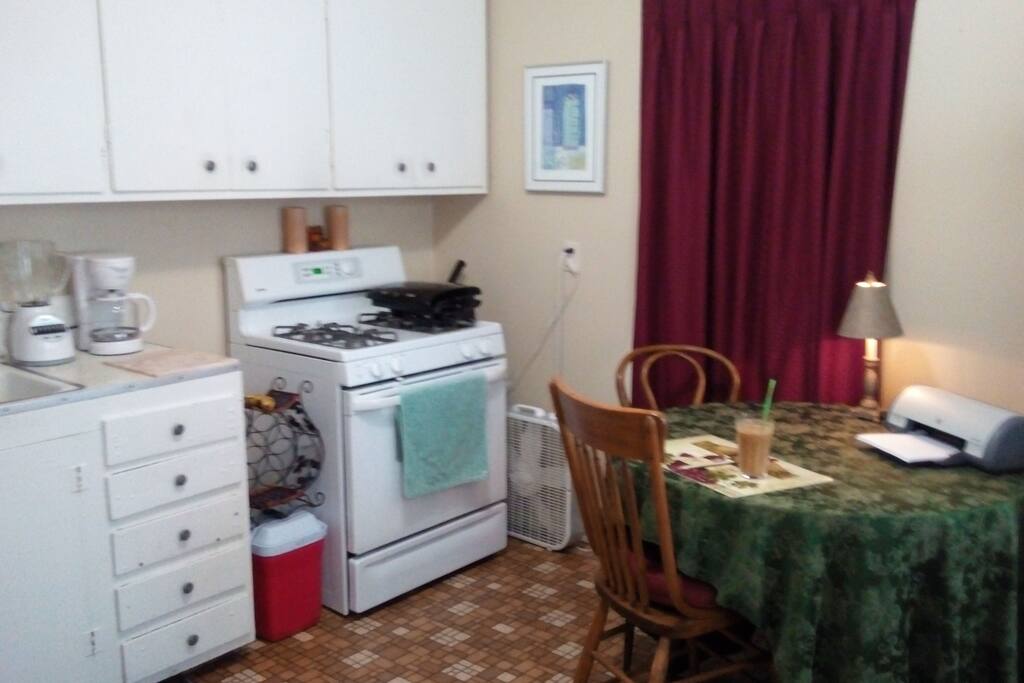 Fully Stocked Kitchen