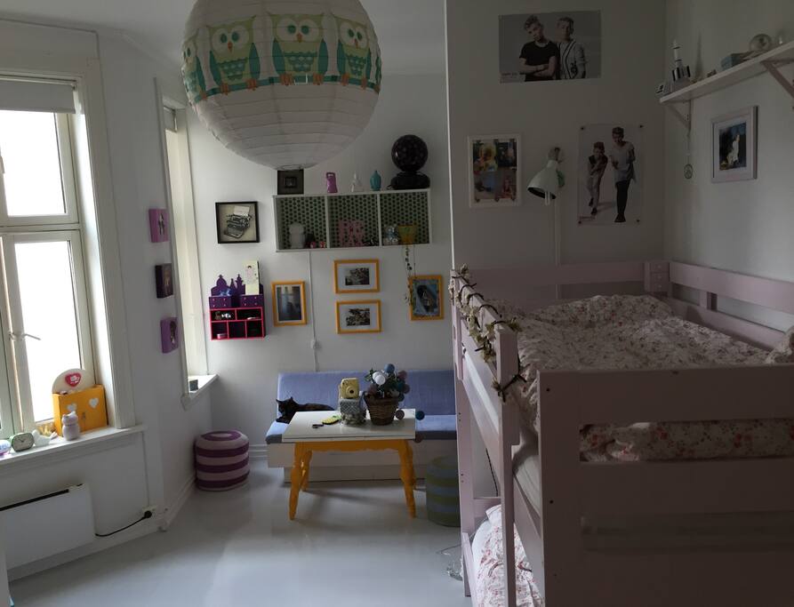One bunk bed with two single beds