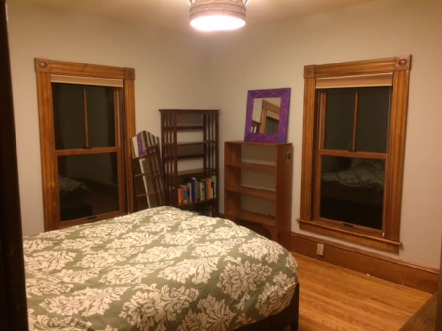 Nice Room with Queen size bed.