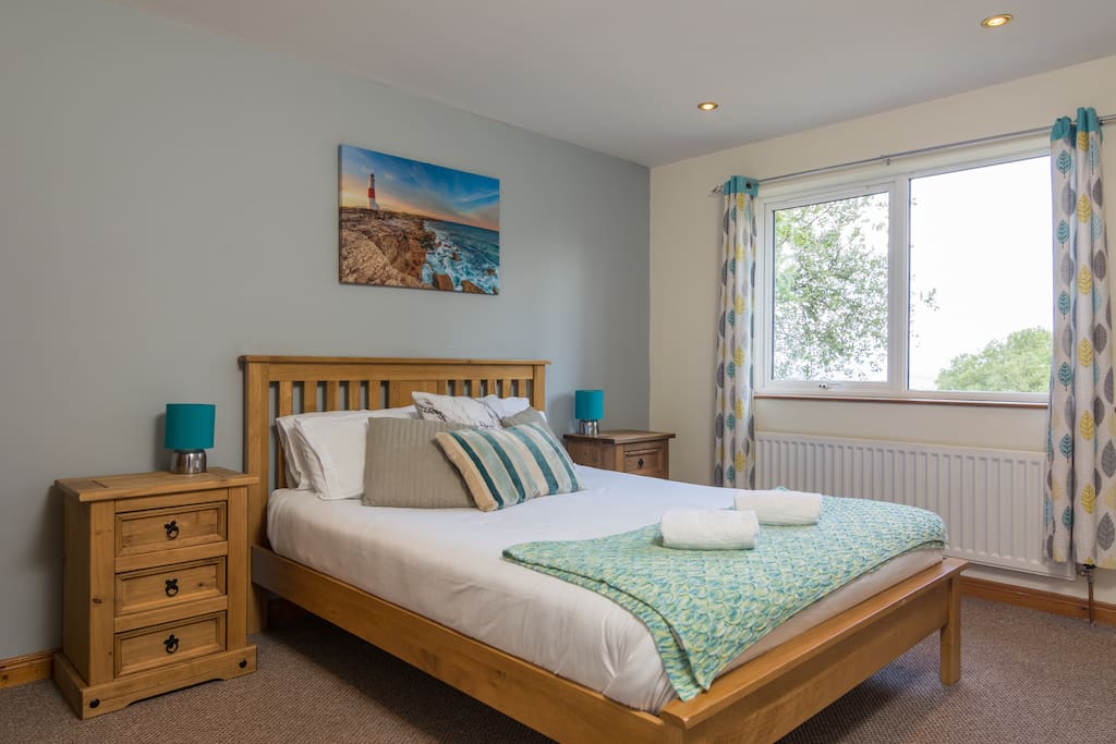 En Suite Bedroom - King Size Bed