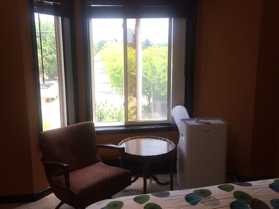 Chair and air conditioning