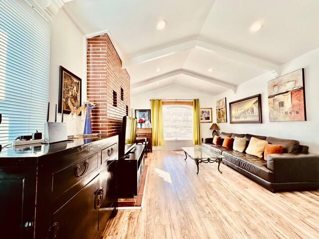 Comfortable and Spacious Remodeled Home, San Jose gallery image 3