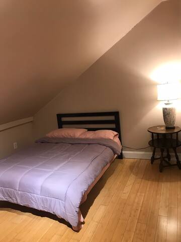 Simple room near Federal Hill and Downtown Prov.