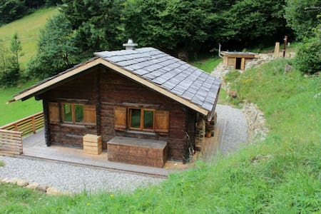 Idyllische Almhütte mit Sauna NPHT